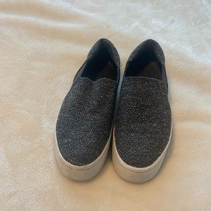 Size 6 black womens VINCE loafer wedge slip on sneaker